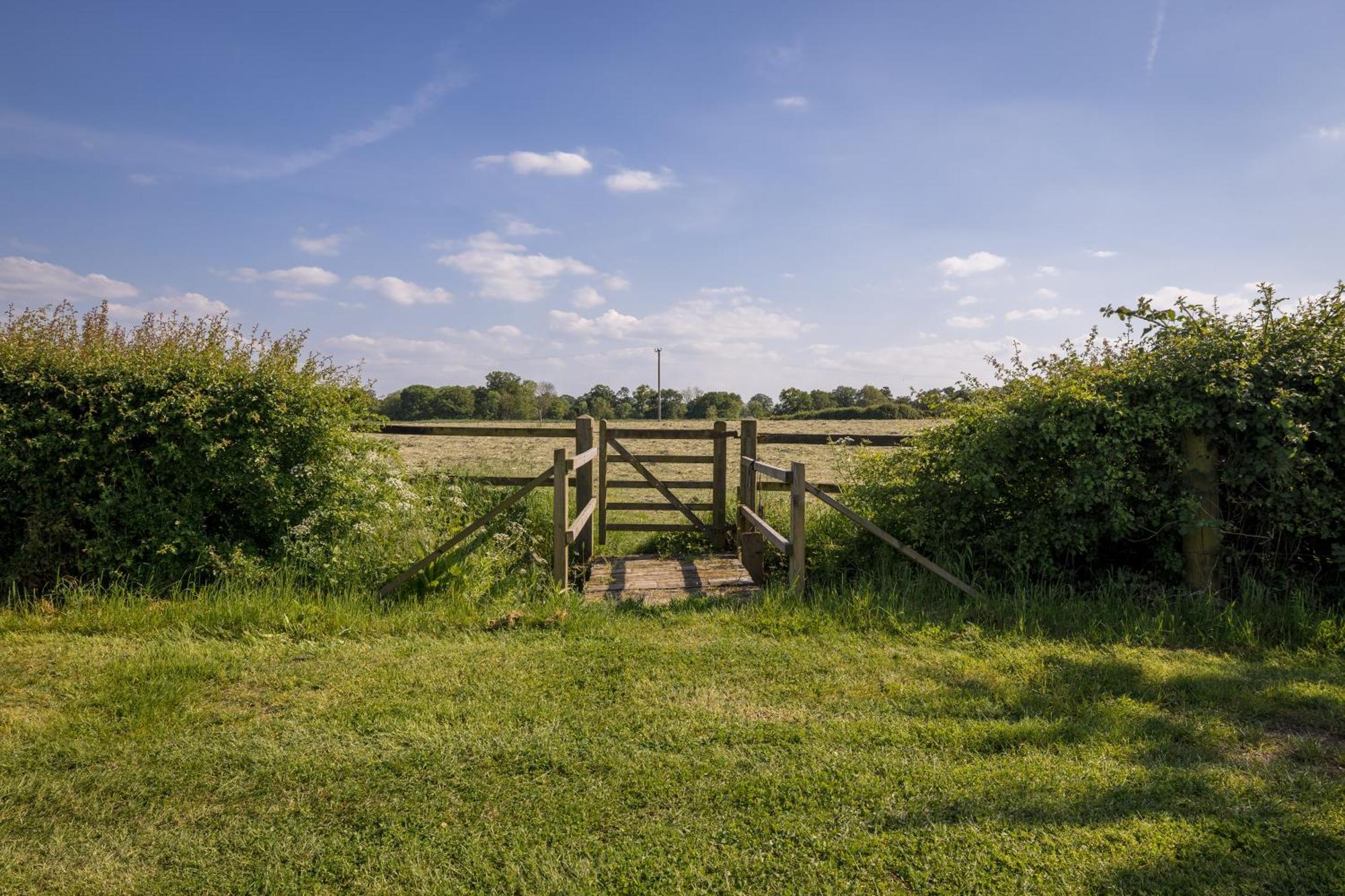 Little Park Farm Queen Anne Farmhouse & Apartments Stratfield Mortimer Buitenkant foto