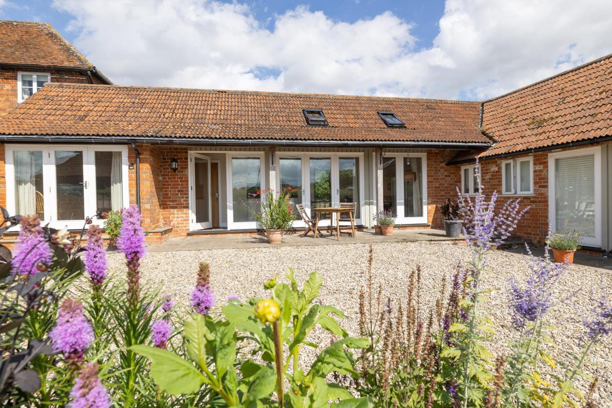 Little Park Farm Queen Anne Farmhouse & Apartments Stratfield Mortimer Buitenkant foto